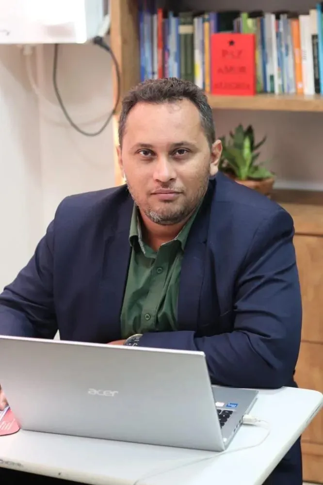 Dr.Diego Avelino 